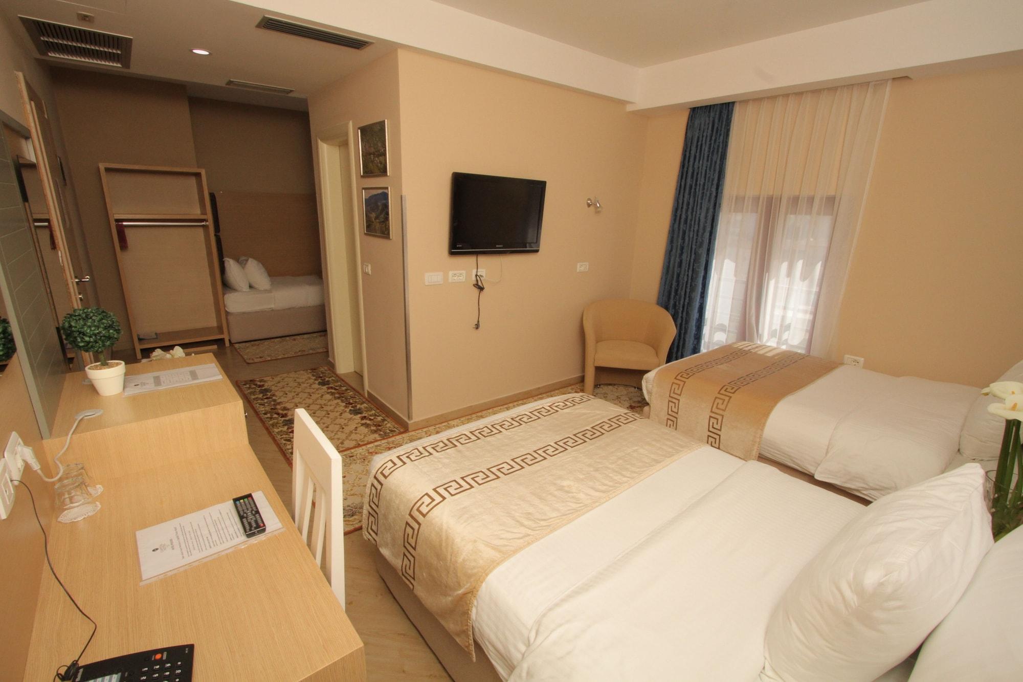 Capital Tirana Hotel Bruci Eksteriør billede