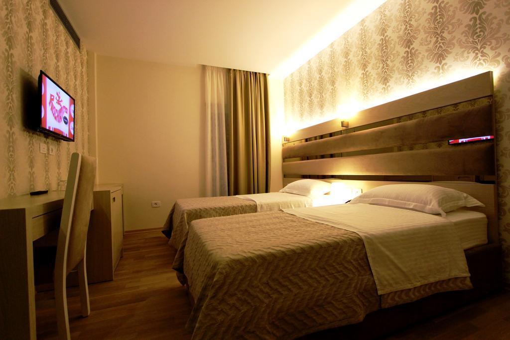 Capital Tirana Hotel Bruci Eksteriør billede