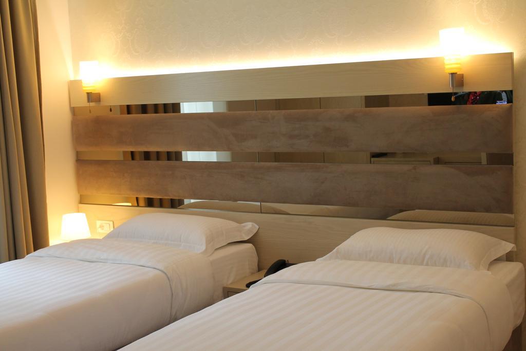 Capital Tirana Hotel Bruci Eksteriør billede