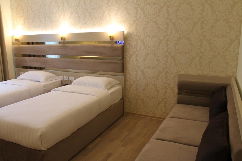 Capital Tirana Hotel Bruci Eksteriør billede