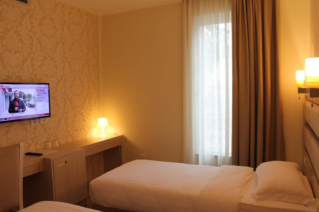 Capital Tirana Hotel Bruci Eksteriør billede